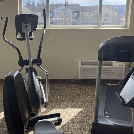 Wingate By Wyndham Pittsburgh New Stanton Hotel Ngoại thất bức ảnh