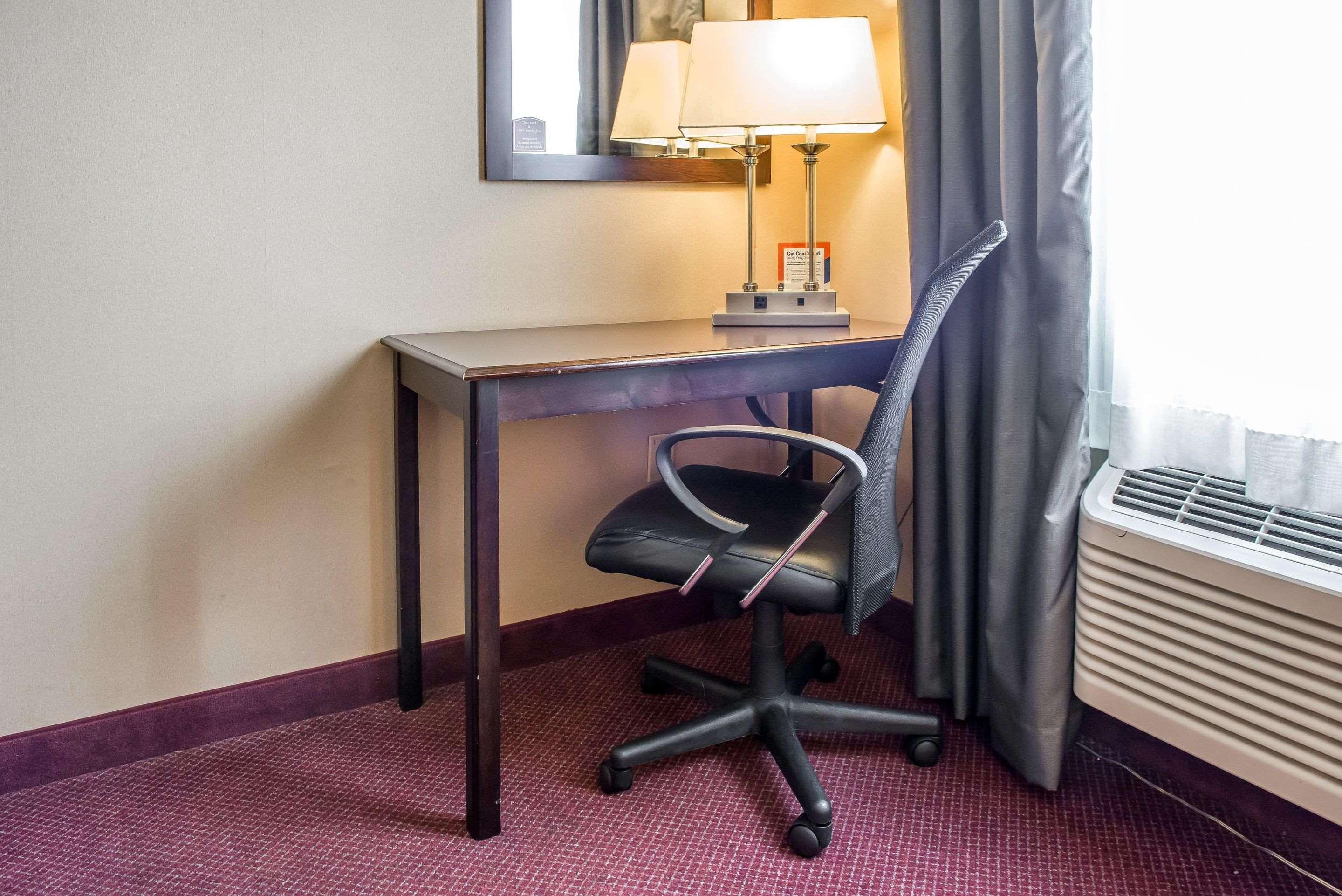 Wingate By Wyndham Pittsburgh New Stanton Hotel Ngoại thất bức ảnh
