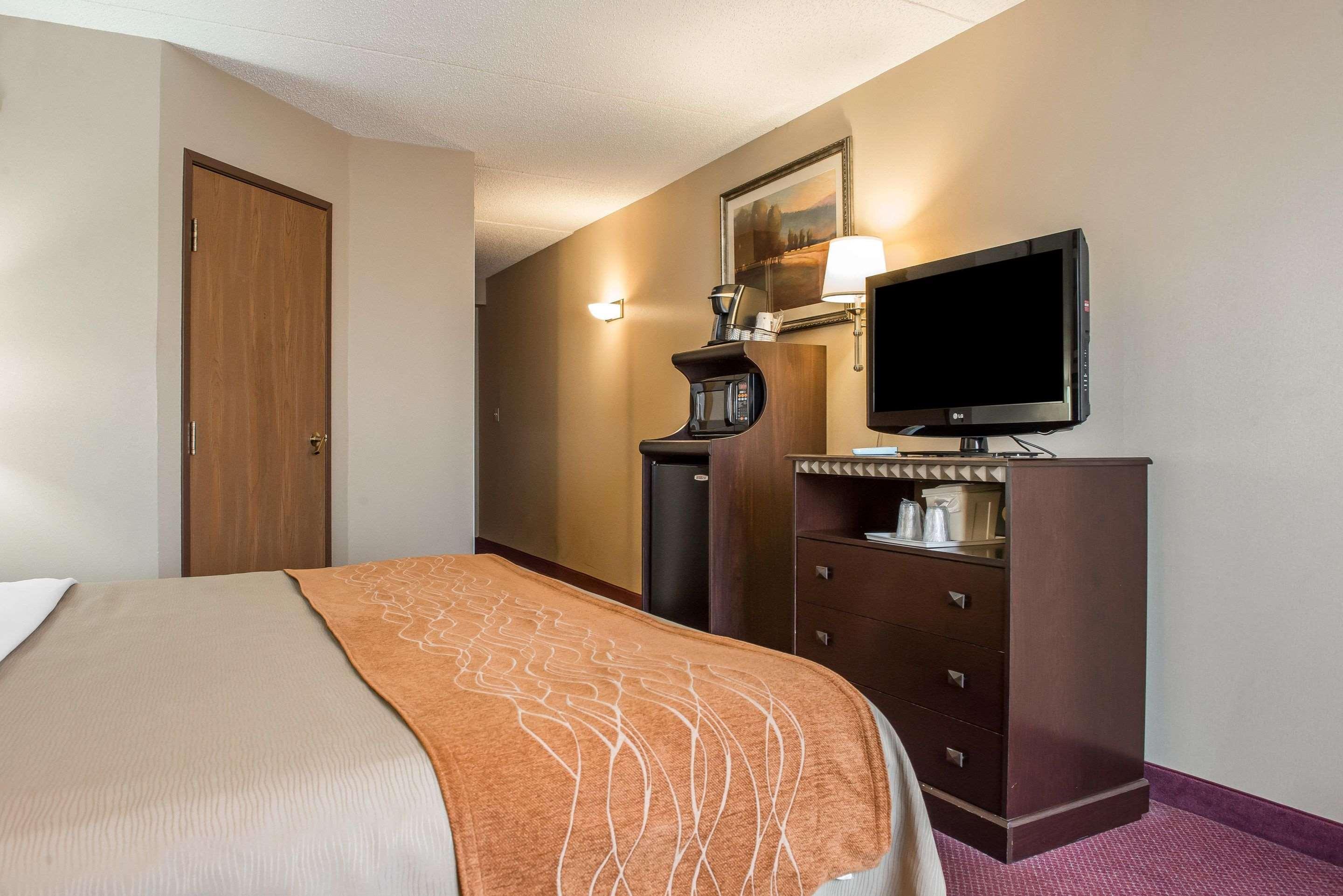 Wingate By Wyndham Pittsburgh New Stanton Hotel Ngoại thất bức ảnh