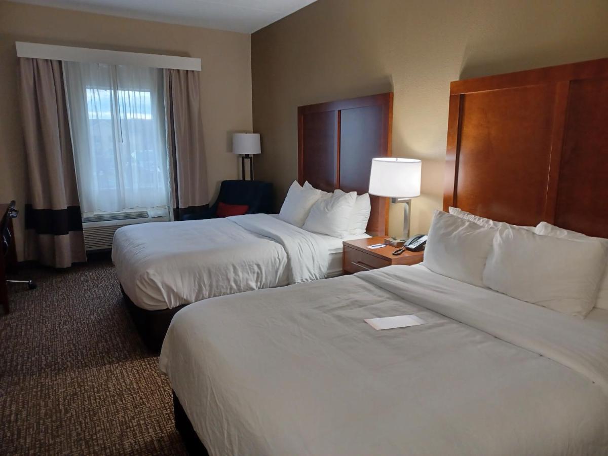 Wingate By Wyndham Pittsburgh New Stanton Hotel Ngoại thất bức ảnh